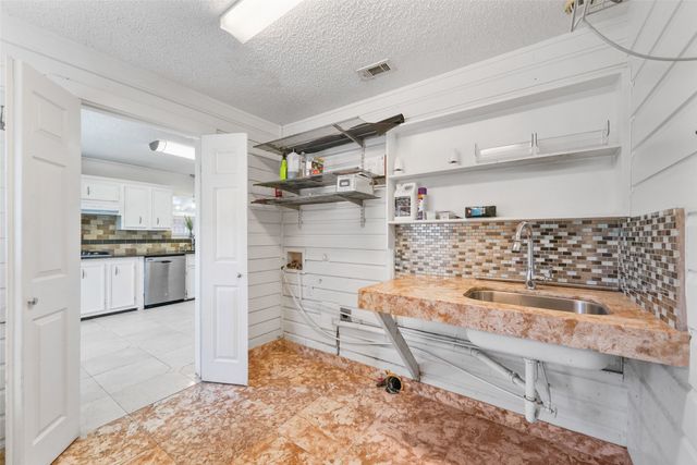 4802 W Mockingbird Lane, Dallas, TX 75209