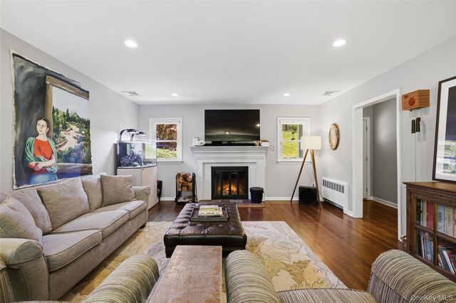 19 Skyview Drive, Armonk, NY 10504