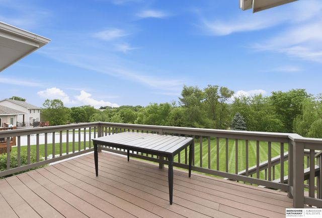 4905 Chennault Street, Papillion, NE 68133