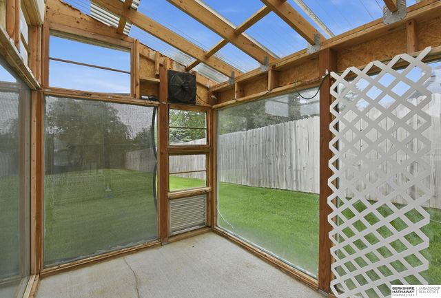 4905 Chennault Street, Papillion, NE 68133