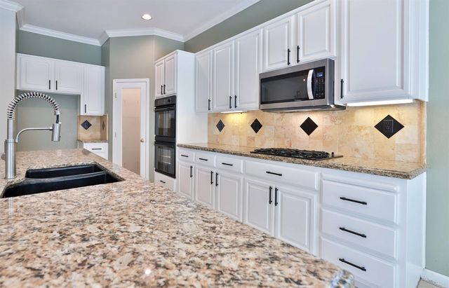 9404 Lyndley Plaza Way, Elk Grove, CA 95624