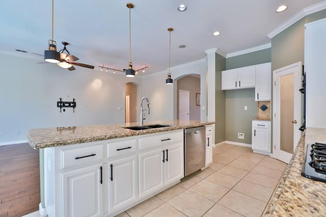9404 Lyndley Plaza Way, Elk Grove, CA 95624