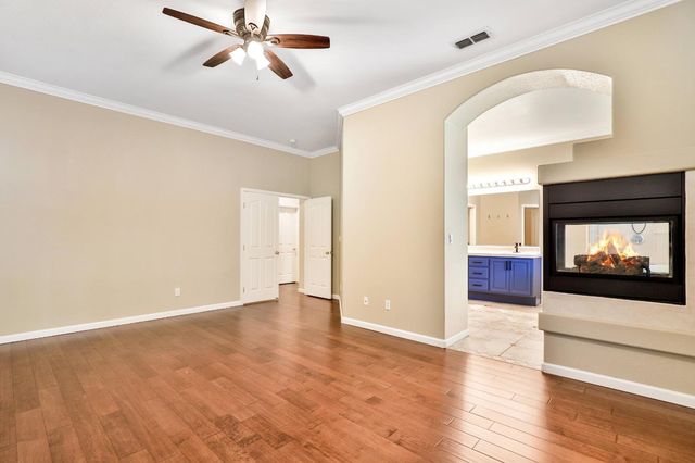 9404 Lyndley Plaza Way, Elk Grove, CA 95624