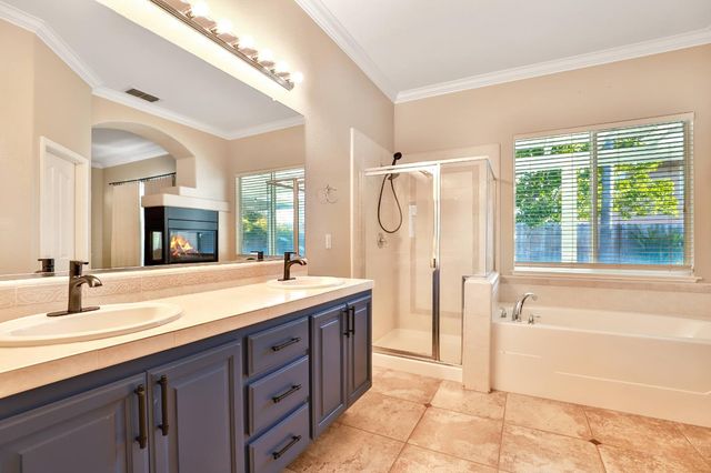 9404 Lyndley Plaza Way, Elk Grove, CA 95624