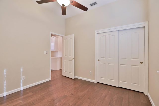 9404 Lyndley Plaza Way, Elk Grove, CA 95624