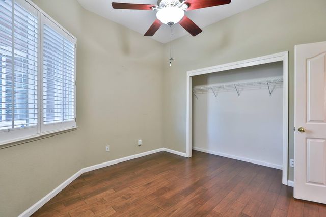 9404 Lyndley Plaza Way, Elk Grove, CA 95624
