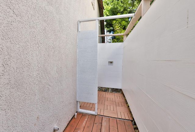 9404 Lyndley Plaza Way, Elk Grove, CA 95624