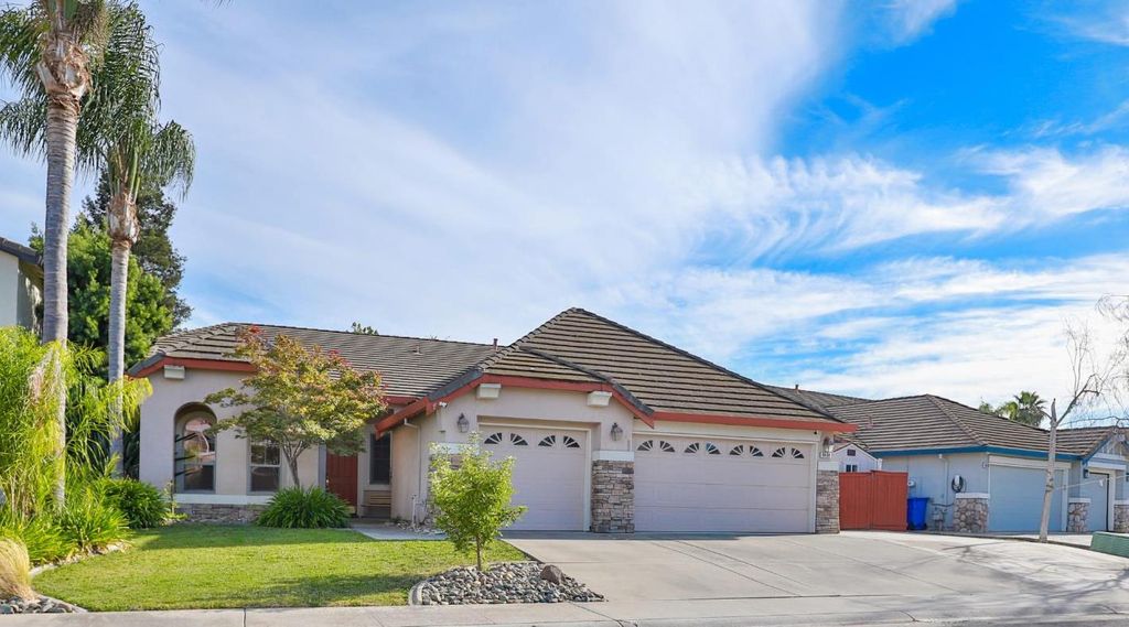 9404 Lyndley Plaza Way, Elk Grove, CA 95624