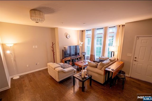 26 Dahlia Lane 413, Garfield, NJ 07026