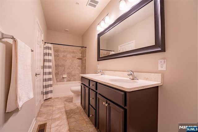 26 Dahlia Lane 413, Garfield, NJ 07026
