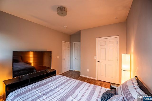 26 Dahlia Lane 413, Garfield, NJ 07026