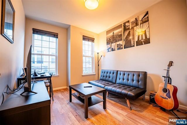 26 Dahlia Lane 413, Garfield, NJ 07026