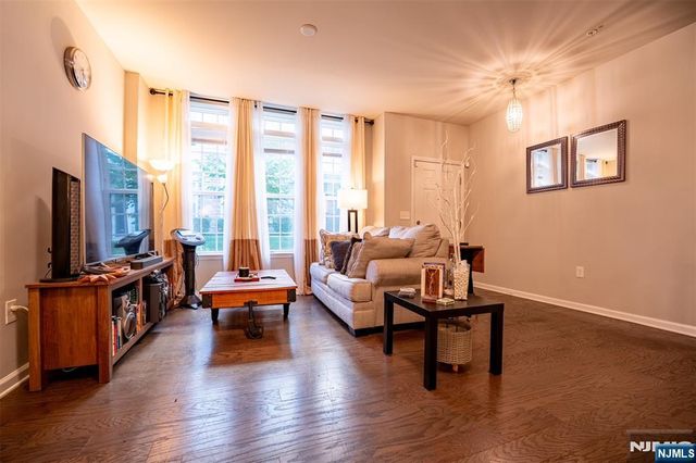 26 Dahlia Lane 413, Garfield, NJ 07026