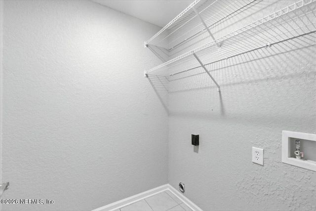 8550 ARGYLE BUSINESS Loop 1303, Jacksonville, FL 32244