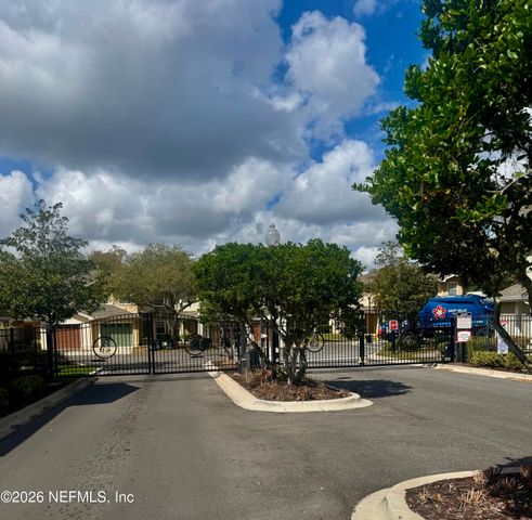 8550 ARGYLE BUSINESS Loop 1303, Jacksonville, FL 32244