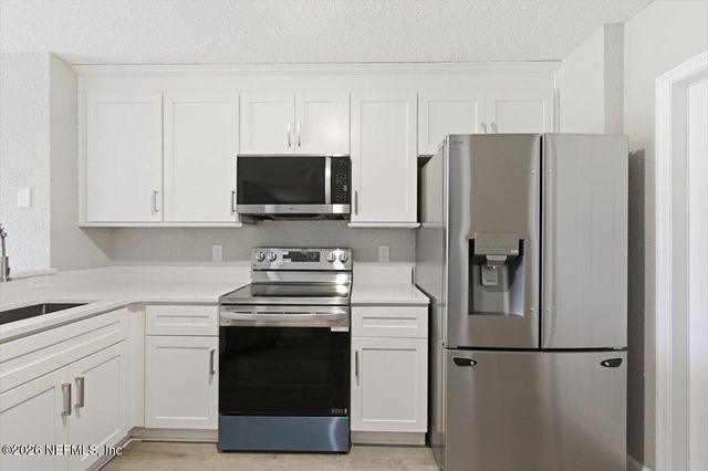 8550 ARGYLE BUSINESS Loop 1303, Jacksonville, FL 32244