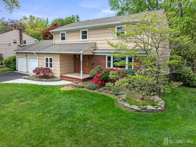 17 Green Hills Road, East Brunswick, NJ 08816