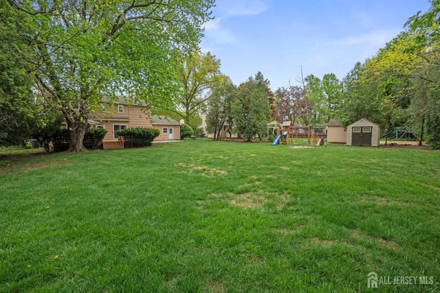 17 Green Hills Road, East Brunswick, NJ 08816