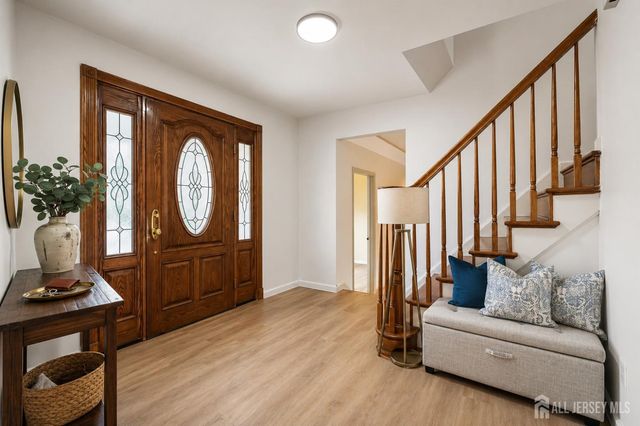 17 Green Hills Road, East Brunswick, NJ 08816