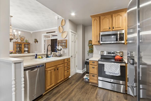 202 Kings Highway, Greenfield, MO 65661