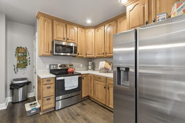 202 Kings Highway, Greenfield, MO 65661