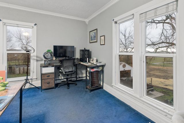 202 Kings Highway, Greenfield, MO 65661