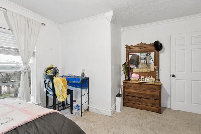 202 Kings Highway, Greenfield, MO 65661