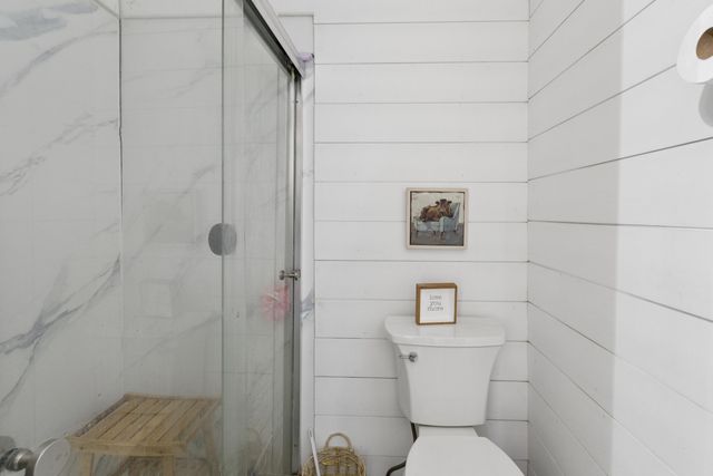 202 Kings Highway, Greenfield, MO 65661