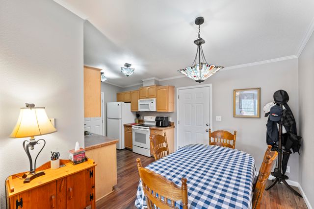 521 Van Buren Road, Branson, MO 65616