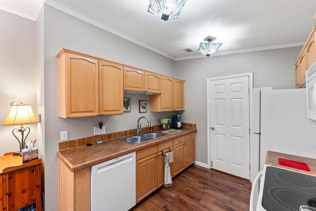 521 Van Buren Road, Branson, MO 65616