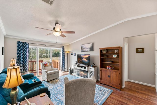 521 Van Buren Road, Branson, MO 65616