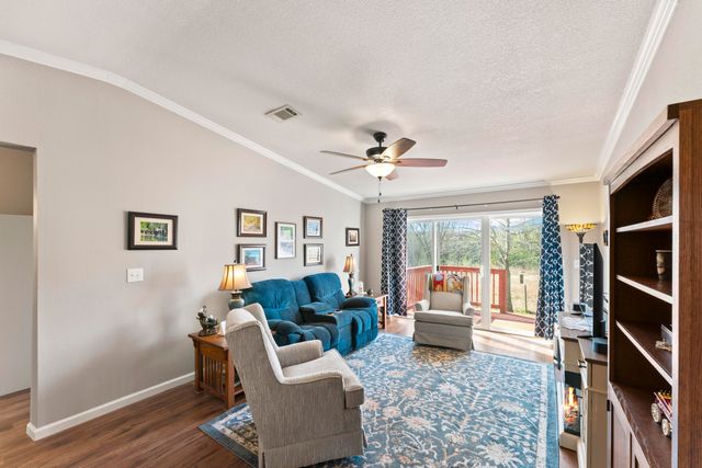 521 Van Buren Road, Branson, MO 65616