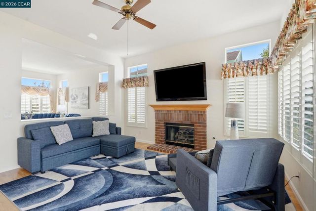 250 Winesap Dr, Brentwood, CA 94513