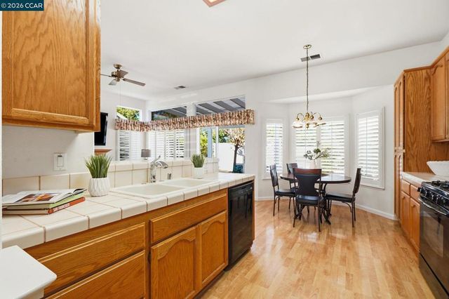 250 Winesap Dr, Brentwood, CA 94513