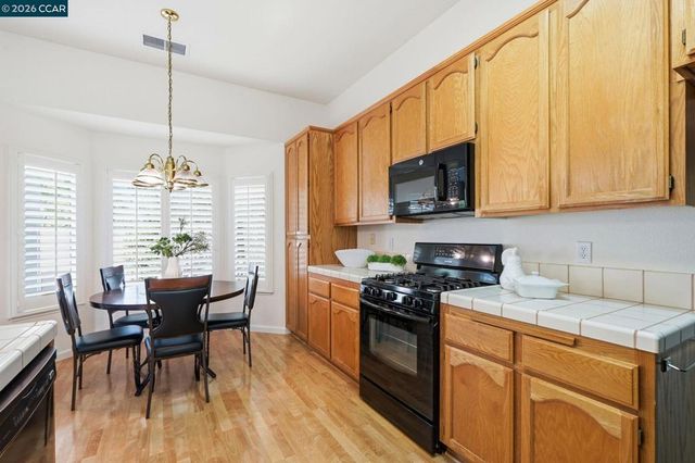 250 Winesap Dr, Brentwood, CA 94513