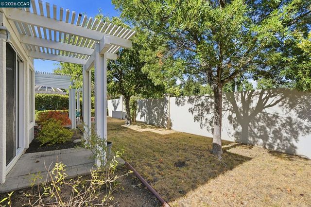 250 Winesap Dr, Brentwood, CA 94513