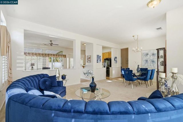 250 Winesap Dr, Brentwood, CA 94513