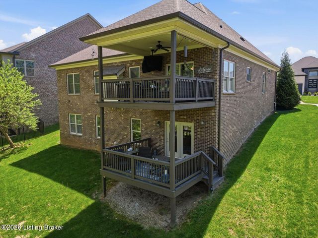 115 Locust Park Pl, Louisville, KY 40245