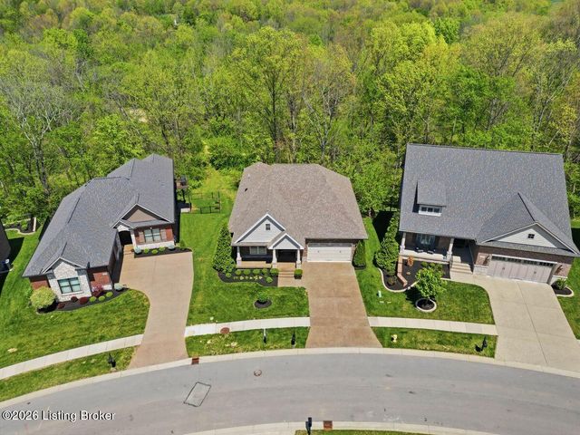 115 Locust Park Pl, Louisville, KY 40245