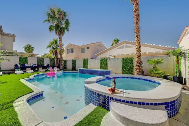 342 Turtle Peak Avenue, Las Vegas, NV 89148