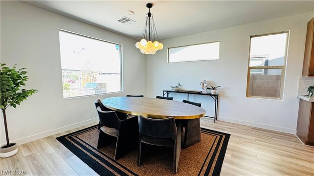 9836 Starlight Ridge Avenue, Las Vegas, NV 89148