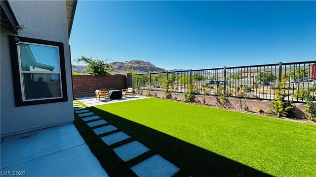 9836 Starlight Ridge Avenue, Las Vegas, NV 89148