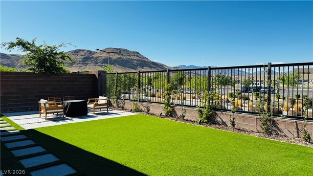 9836 Starlight Ridge Avenue, Las Vegas, NV 89148