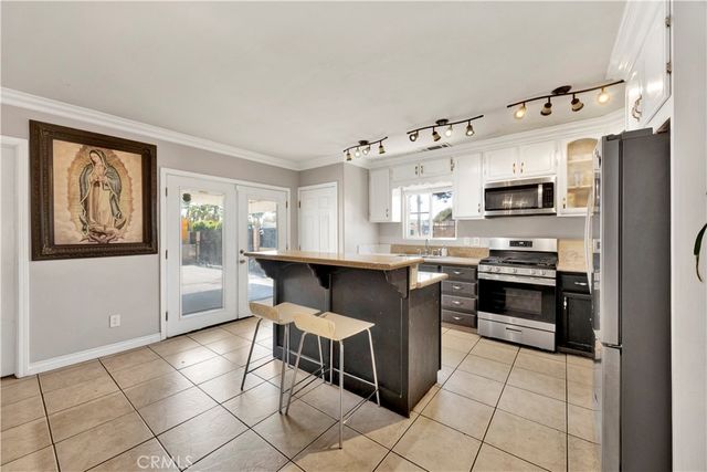 13286 Terra Bella Street, Pacoima, CA 91331