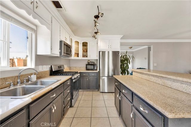 13286 Terra Bella Street, Pacoima, CA 91331