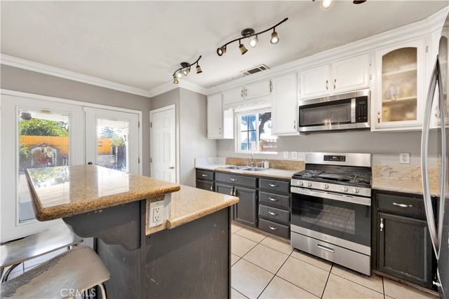 13286 Terra Bella Street, Pacoima, CA 91331