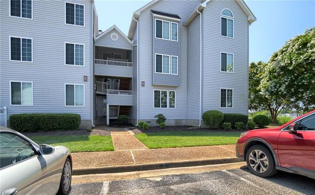 212 Dockside Dr Apt C, Hampton, VA 23669