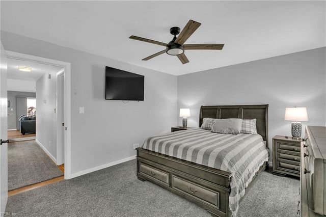 212 Dockside Dr Apt C, Hampton, VA 23669