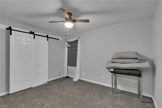 212 Dockside Dr Apt C, Hampton, VA 23669