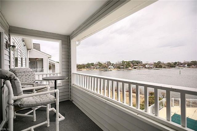 212 Dockside Dr Apt C, Hampton, VA 23669